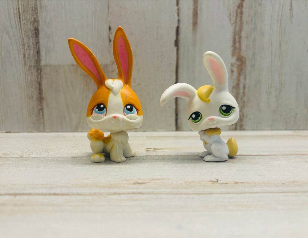 Littlest Pet Shop LPS Vintage Bunny Rabbit Lot EUC Pink Magnets